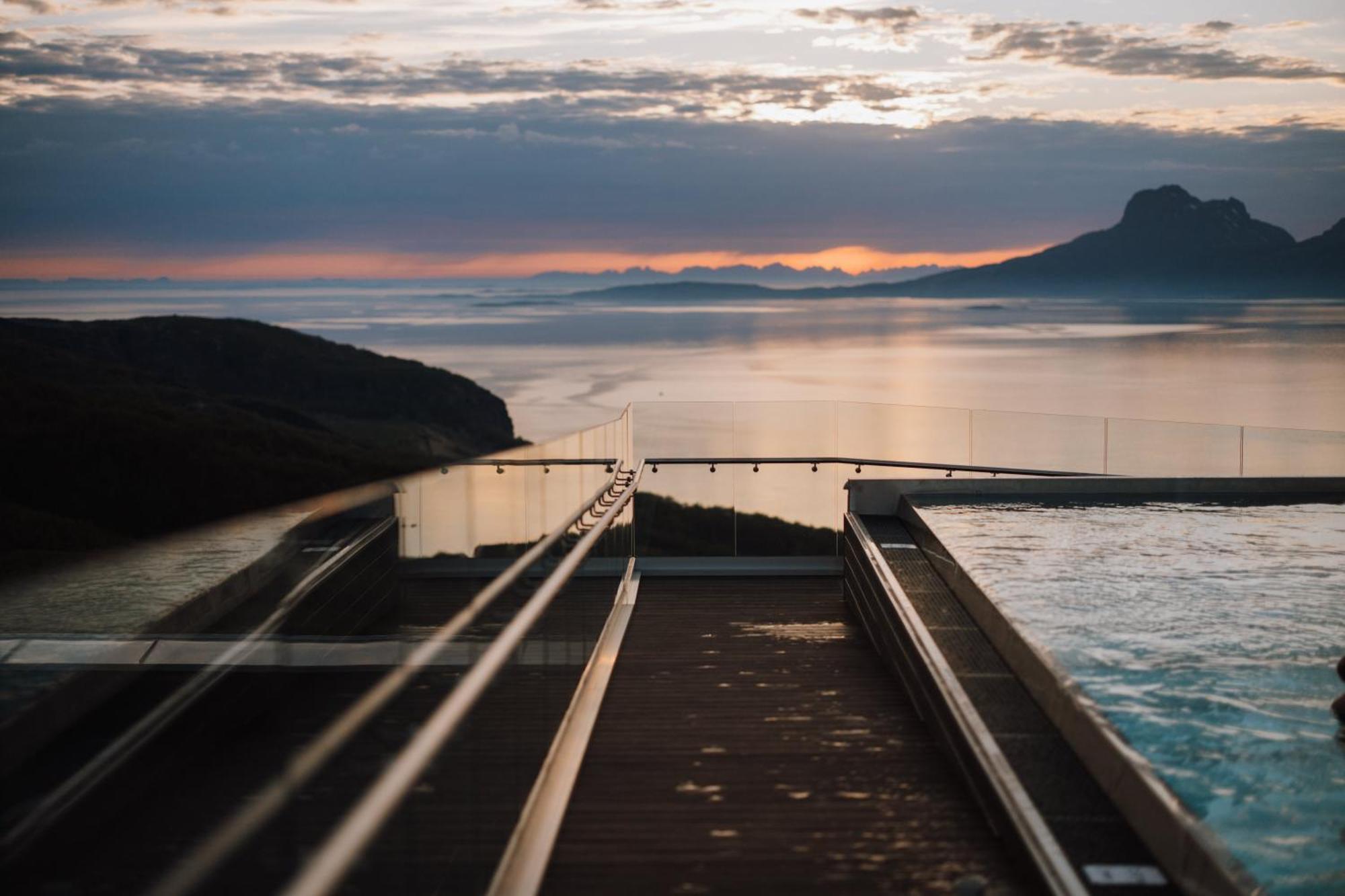 Wood Hotel Bodø Zewnętrze zdjęcie